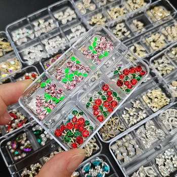 Seni Kuku Berlian Imitasi Kristal Kaca Batu Permata 3D Cherry / Jantung Hiasan Kuku Perhiasan Kotak Dekorasi Seni Kuku Bagian Aksesori