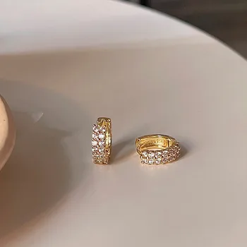 Anting-Anting Segar Musim Panas Kontrak Baru 2022 Perhiasan Anting-Anting Stud Push-Back Wanita Kristal Melingkar Geometris Mode Perhiasan